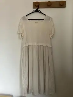 【新品】ベージュ　ロングワンピース LL