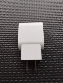 IKEA スモーハーゲル USB充電器