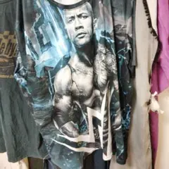 wwweザ ロックの T シャツ