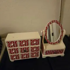 ミニチュア小物入れドレッサー