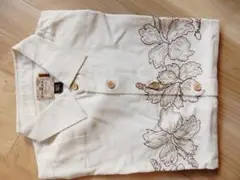 ONEILL メンズシャツ　Mサイズ(US S) 未使用極美品 花柄刺繍