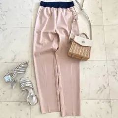 美品 エルマンノフィレンツェ ウエストロゴ センタープレス美脚パンツ ゴム仕様
