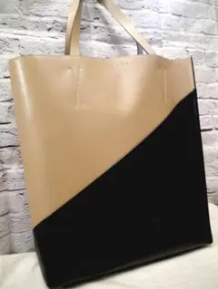 19万◆MARNI マルニ A4対応 バイカラーデザイン レザー トートバッグ
