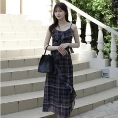 〈セール価格〉HOLIDAY&HOLIDAY ラッフルチェックロングワンピース