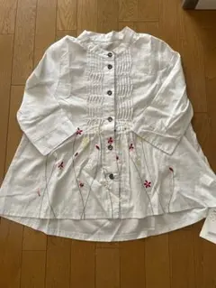 刺繍ブラウス