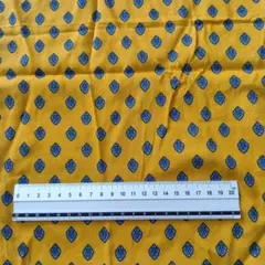 生地　手芸　ハンドメイド　カラシ色