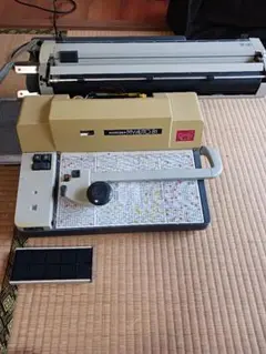 完動品・美品・印字可能・取説付】マルゼン 250 タイプライター