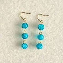 ♥️クラックビーズのゆらゆら連ピアス♪　ハンドメイド