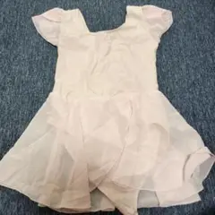 薄いピンクのレオタード