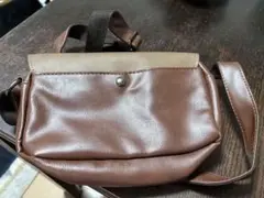 『新品未使用』メンズボディ−ショルダーバッグ　ブラウン
