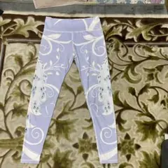ヨガ、ピラティス、パンツ　サイズＬ　水色系