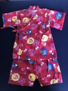 くろわっさんすべべ　赤い提灯柄甚平セット（上着・ショートパンツ）　95