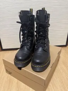 Item thumbnail for item 83220d13-19d2-4b58-a33b-d7c9f11c9364