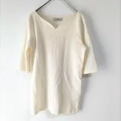 〈フォボル〉アイボリー Vネック 半袖カットソー シワになりにくい