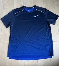 NIKE ランニングウェア　Tシャツ