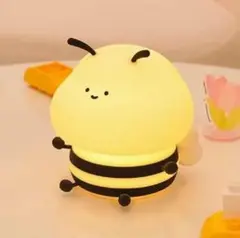 蜂の形状のランプ