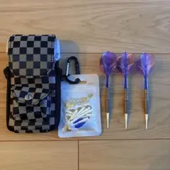ダーツセット（紫のフライト付き）