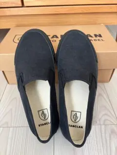 【美品】STANCLAN スタンクラン スエード ローファー 黒　25センチ PENNY Suede Black Mono. ローファー（Loafer）という言葉は
