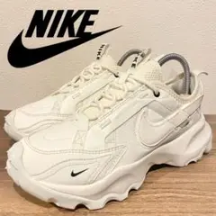 NIKE WMNS TC 7900 ナイキ ティーシー 7900 ホワイト