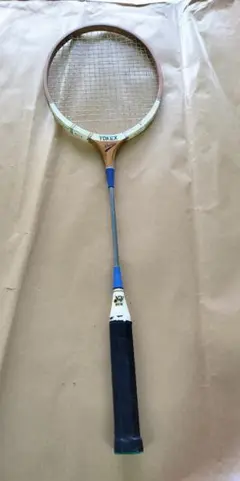 YONEX 木製バドミントンラケットB-600 2本セット　★昭和レトロ当時物★ YONEX 木製バドミントンラケットB-600 2本セット ☆昭和レトロ