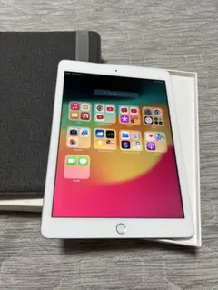 Apple iPad (第6世代) シルバー 32GB