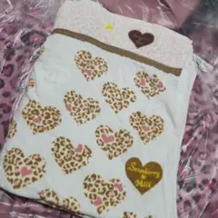 ヒョウ柄×ハート　タオルケット