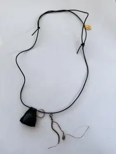 ★スティンクシンジケート　黒革紐ネックレス リング・セージ巾着付き★