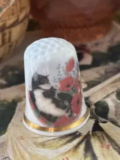 新品廃盤◆イギリスバーチクロフト社製シンブル指貫ボーンチャナ◆猫とポピー