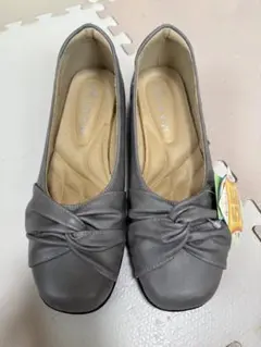 MARIKA グレー フラットシューズ 25.5cm