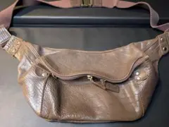 Item thumbnail for item 0e5acbb7-e135-4b03-92ad-0915a3b99626