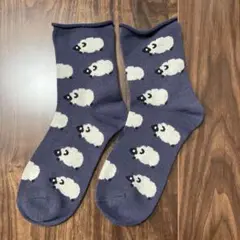 新品未使用　羊柄 ネイビー ソックス20〜24㎝くらい