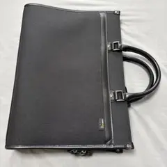 CORDURA ブラックナイロンビジネスバッグ