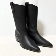 Item thumbnail for item 7097e70c-ca9a-4fff-a351-36048a152378