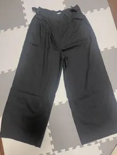 PLST 黒 ワイドパンツ