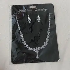 新品 ジルコニア 2点セット ピアス/ネックレス 結婚式 ブライダル