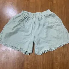 フリル付きライトグリーンハーフパンツ