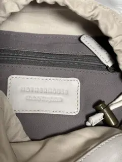 MOTHERHOUSE ホワイトレザーバックパック