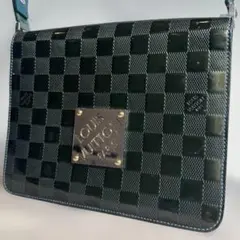 Item thumbnail for item f25e1127-5685-48dd-986c-e7b61ff16b3c