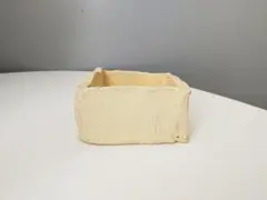 歪みが魅力な陶器の入れ物 陶芸、作品 インテリア、作家物 趣味 古道具 デザイン
