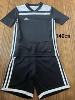 adidas サッカーウェア 140㎝