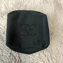 シャネルポーチ