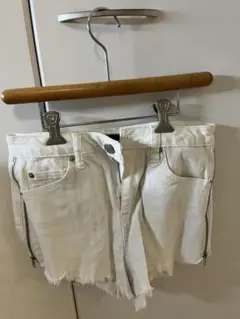 FOREVER 21 ホワイトショートパンツ