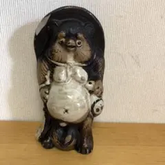 たぬき置物　狸　タヌキ　縁起物