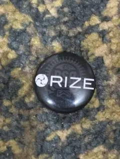 RIZE 缶バッジ ライジングサン2025