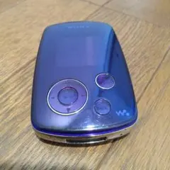 ウォークマン　NW-A3000 20GB 紫 In 2005, Sony introduced the NW-A3000, a 20 GB digital music