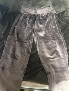 adidas ベロアパンツ