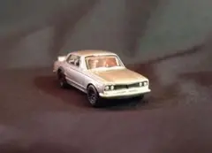 KYOSHO SKYLINE 2000GT-R ミニカー 1:100