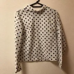 【お値下げしました！】ドット柄ブラウス