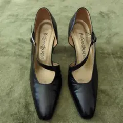 Yves Saint Laurent 　ハイヒール　23センチ　黒