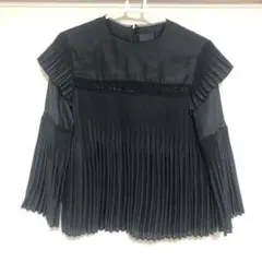 【And CurtainCall／アンドカーテンコール】プリーツ長袖ブラウス 黒